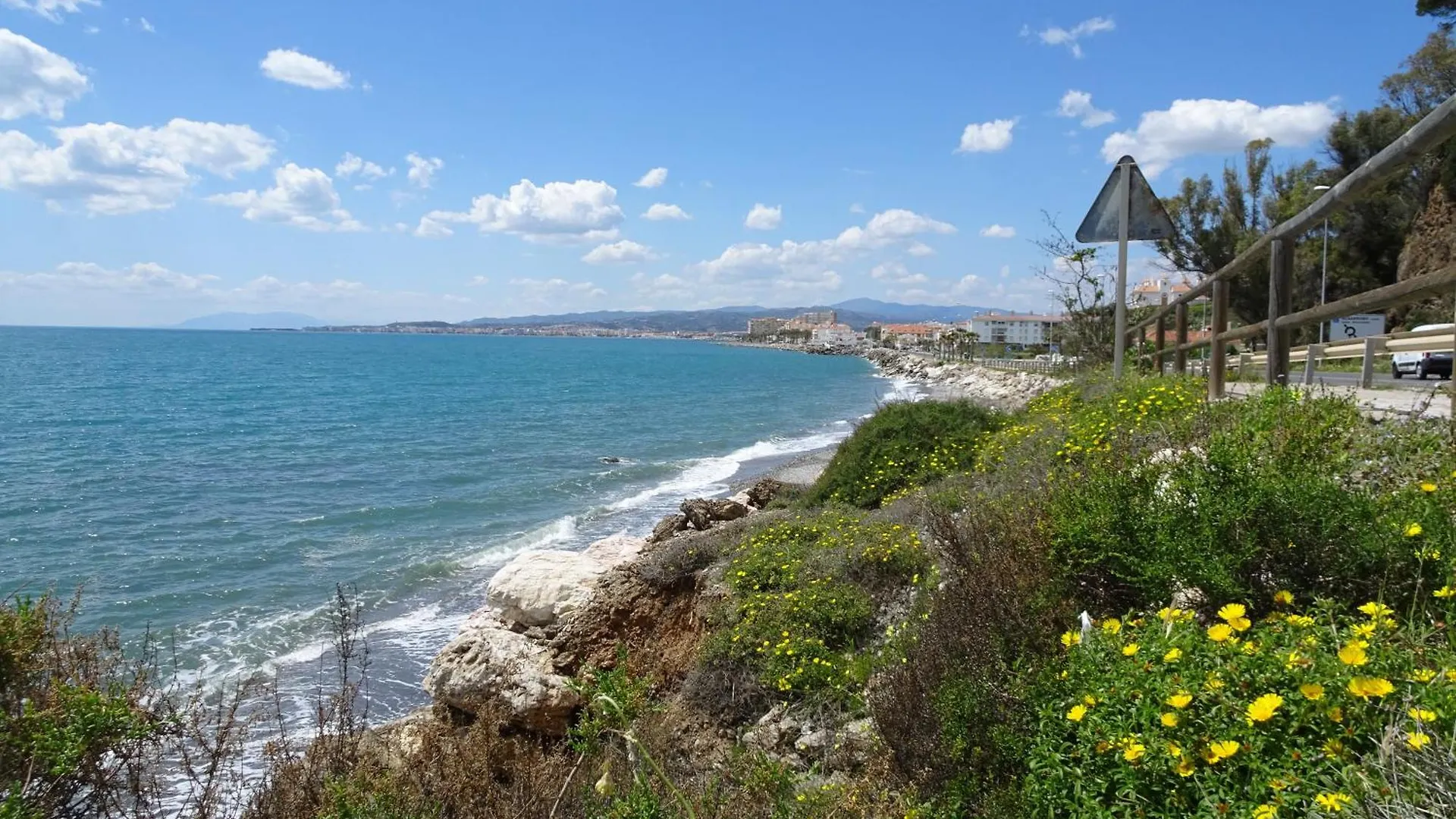 Apartamento agradable con gran solarium en Mezquitilla Algarrobo Costa España